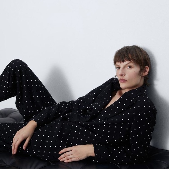 𝗡𝗪𝗧 𝗭𝗮𝗿𝗮 • Polka Dot Blazer - Picture 3 of 16